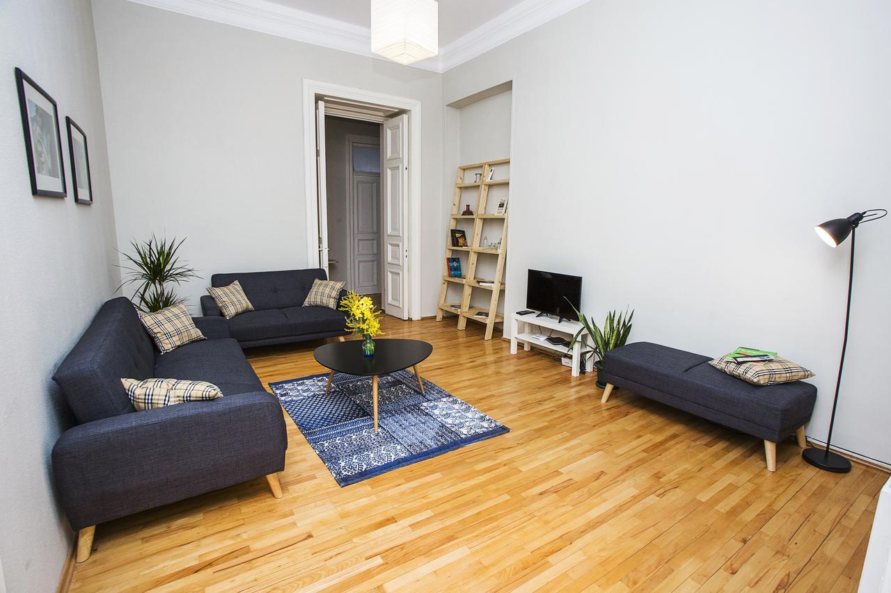 Charming 2Br Apartment In Old Tbilisi - By Wehost Tbilissi Extérieur photo